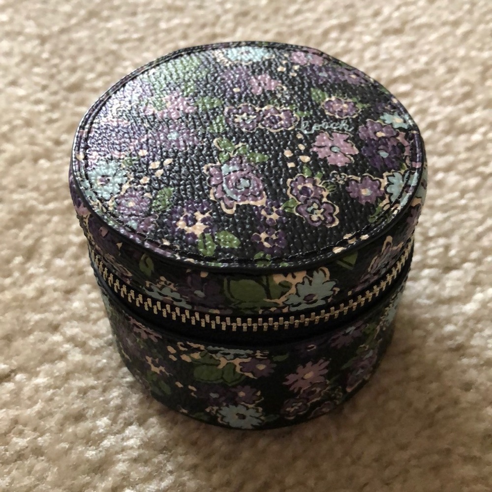 NWOT Coach Jewelry Case
